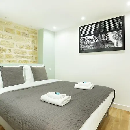 Apartment Rent A Room - Charon 3 *
