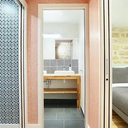 Rent A Room - Charon 3 Paris