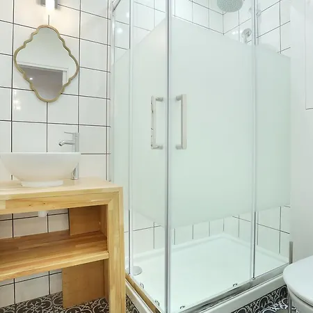 Rent A Room - Charon 3 * Paris