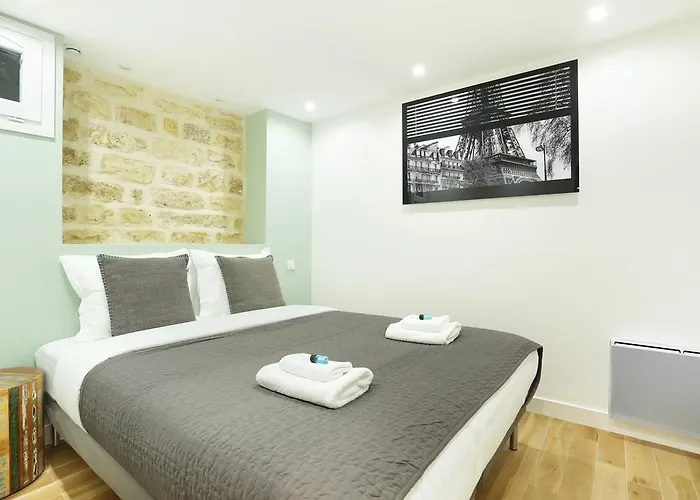 Apartament Rent A - Charon 3 *